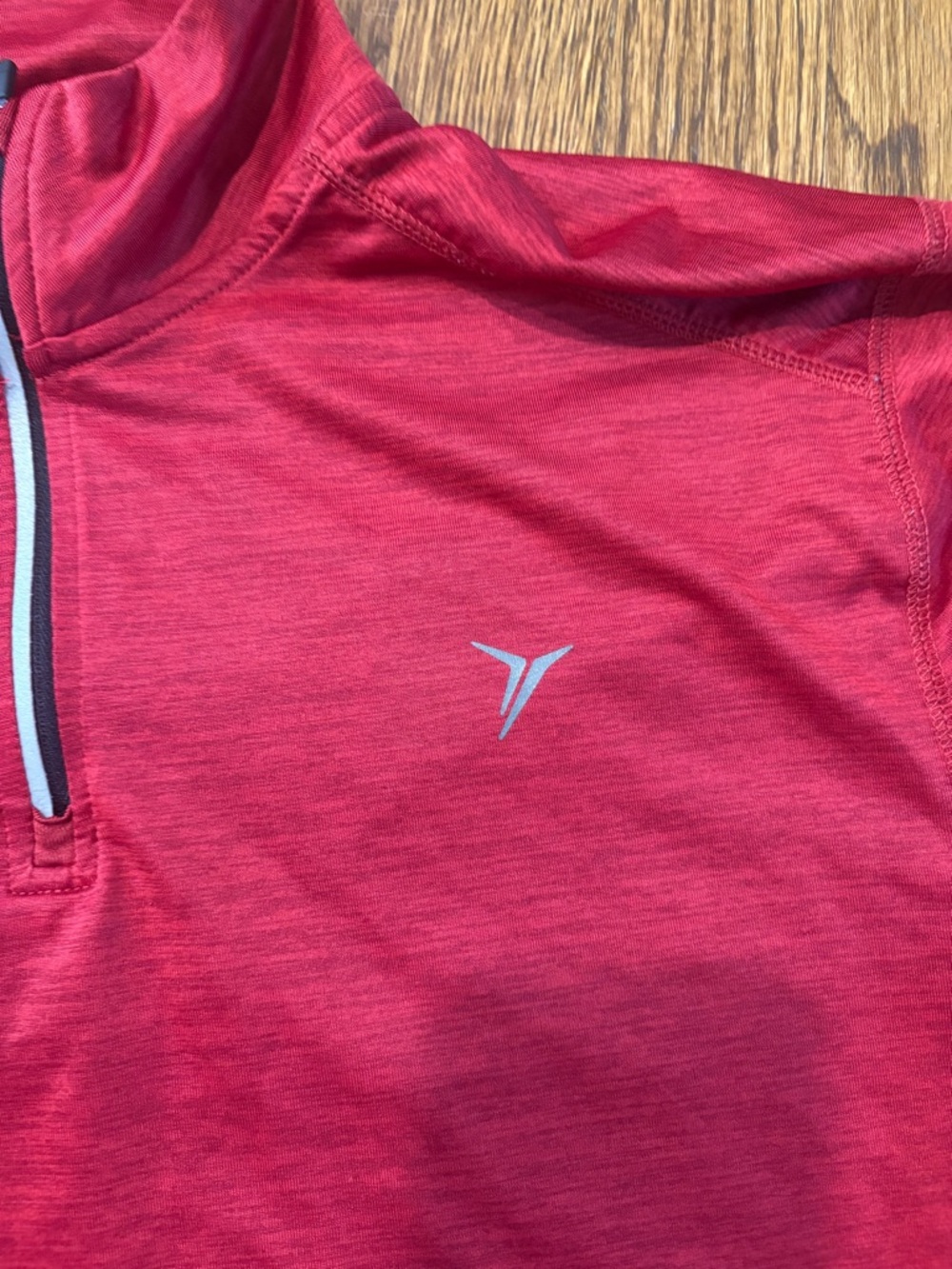 Old Navy Active Red Performance Top - Picture 2 of 5